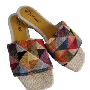 Sandalia plana triangulo de colores